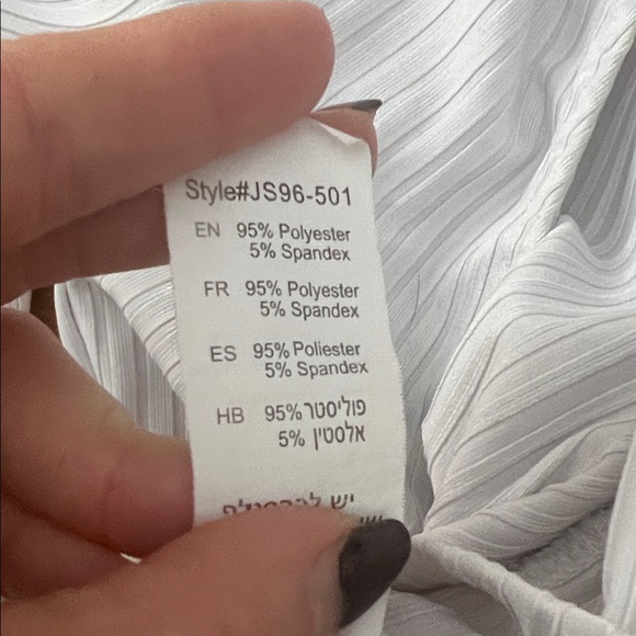 Revamped | Women’s Size XS White Ribbed Long-sleeve Tie-Front Blouse - Picture 3 of 6